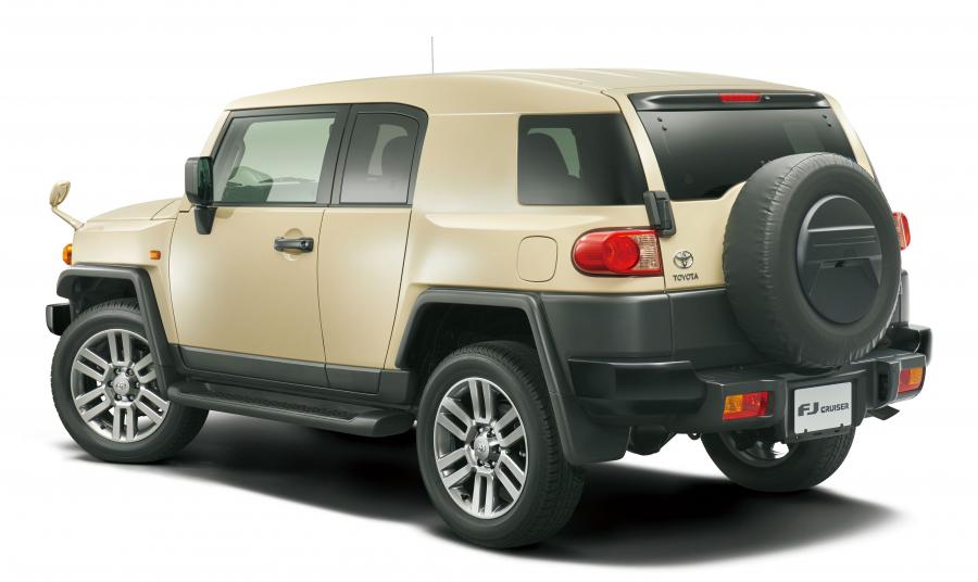  Toyota FJ Cruiser Final Edition 2017 года  (JP) (фото 2 из 7)